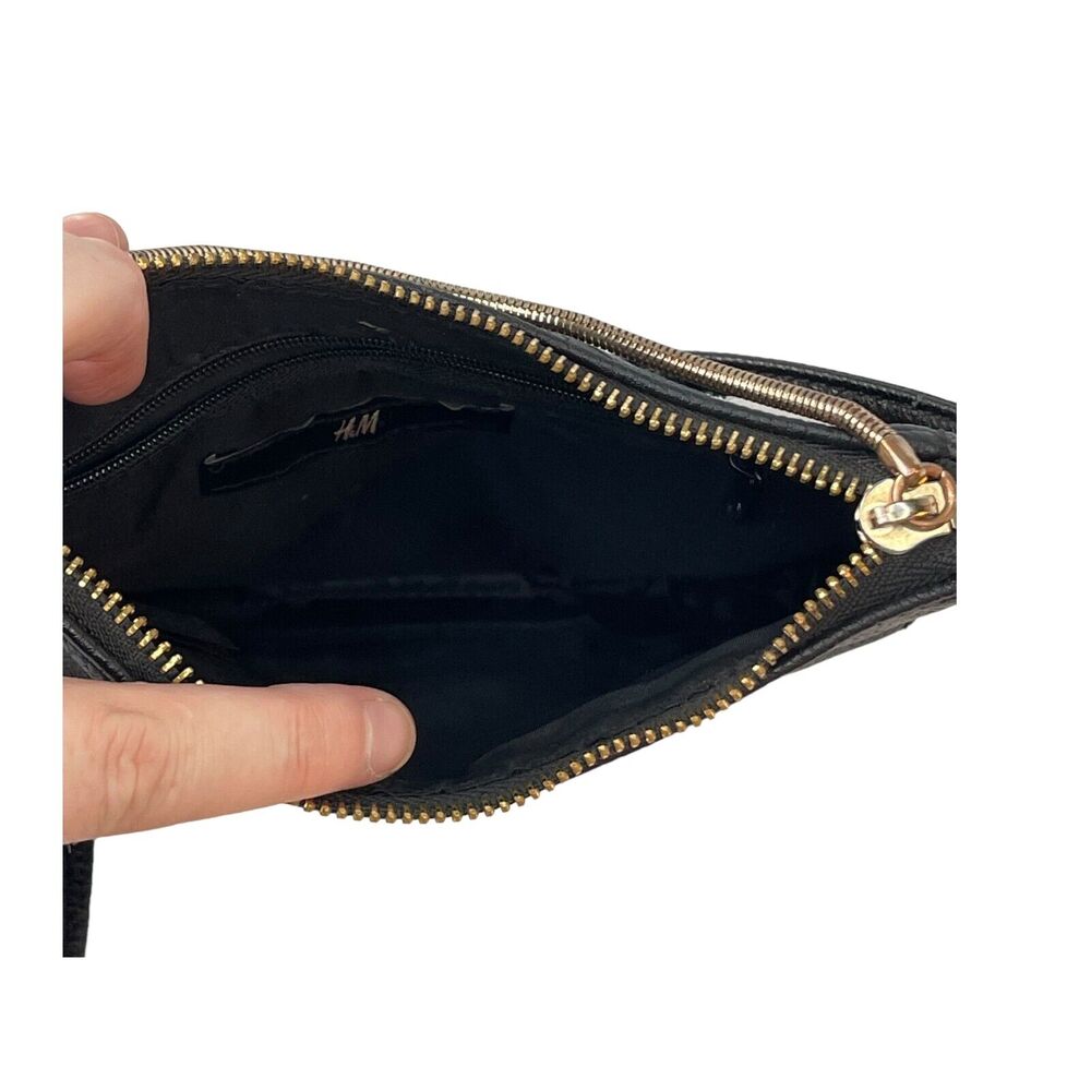 H&M Crossbody Shoulder Bag Purse Women's Small Black Faux Leather Inner Pocket - Picture 6 of 7